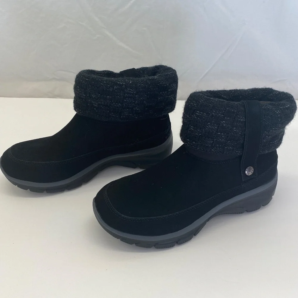 NWT Skechers - Memory Foam Boot - Water Repellent - Women's Size 7 (Free Gift!) - Picture 4 of 11
